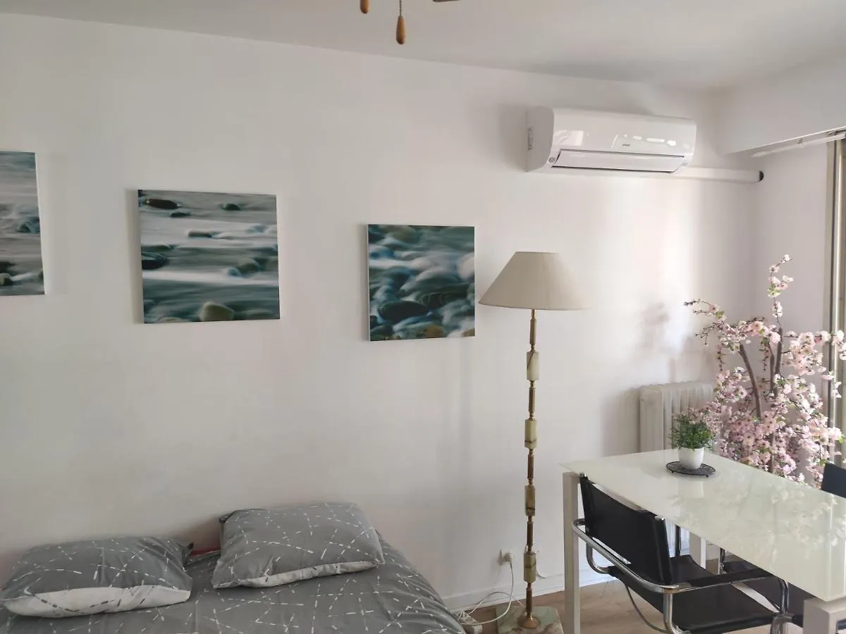 Apartment Studio Centre Nice Proche De Mer