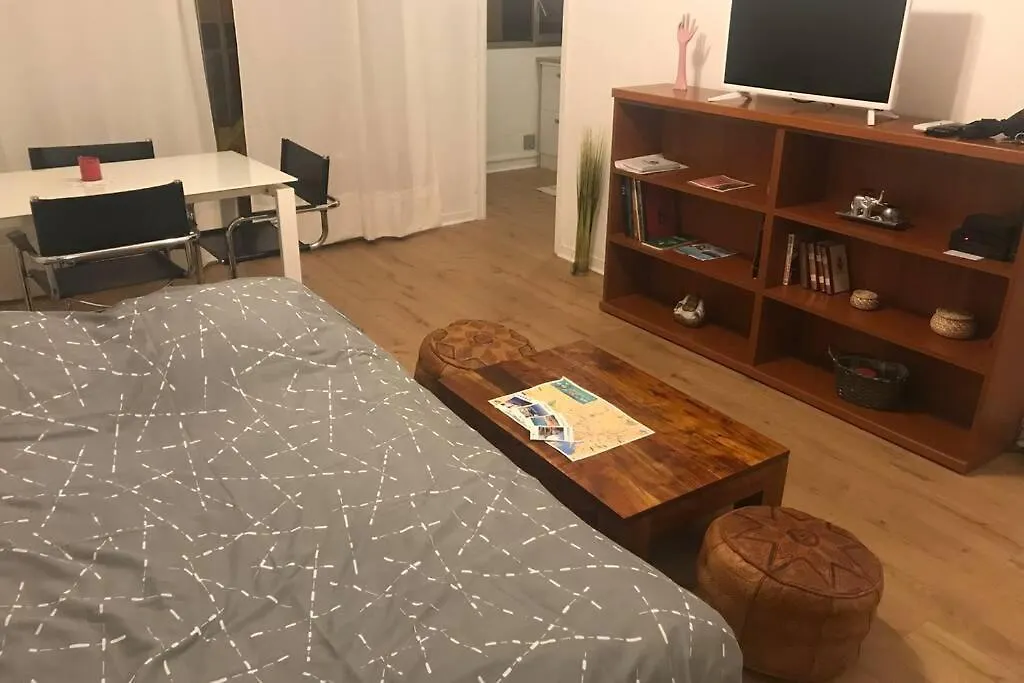 studio centre nice proche de mer 0*,  France